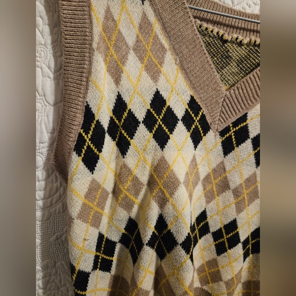 Beige Sweater Vest - Picture 2 of 2